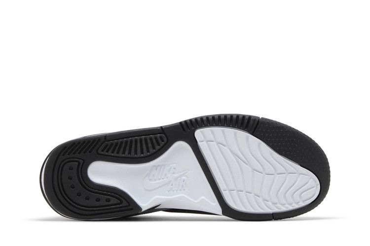 Air Jordan Max Aura 5 Black White Wolf Grey Metallic Gold