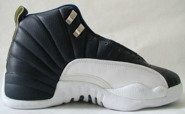 Air Jordan 12 OG Obsidian (1997)