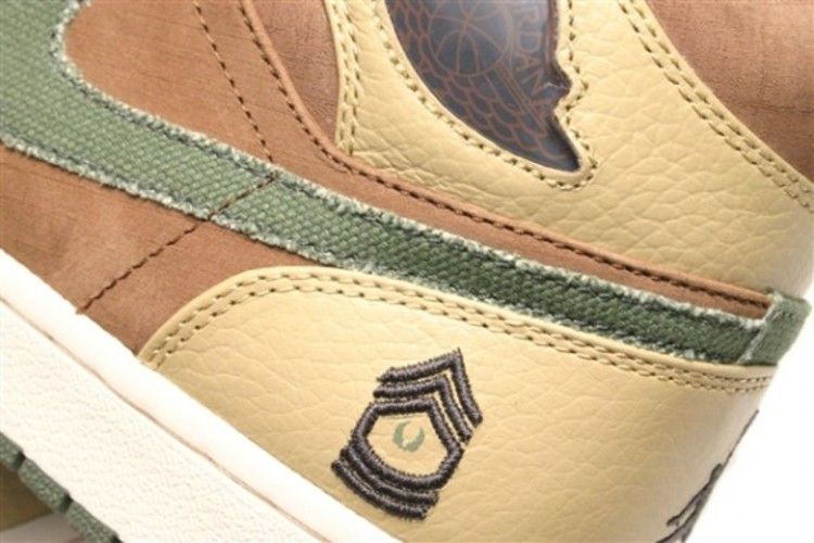 Air Jordan 1 Retro Armed Forces