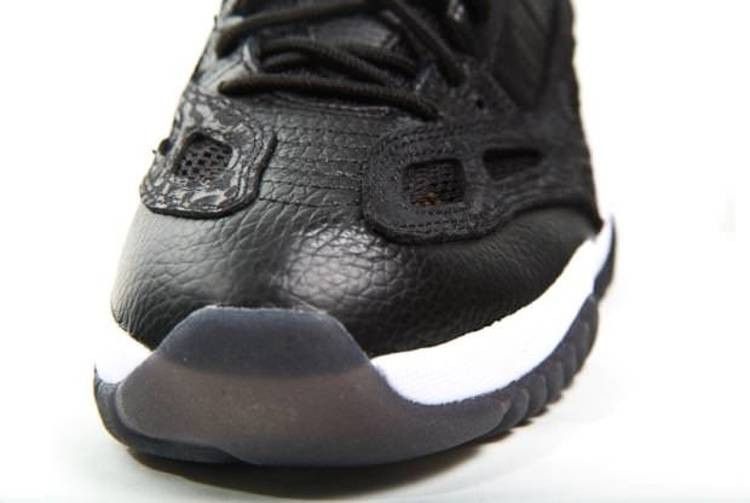 Air Jordan 11 Retro Low IE Black Varsity Red (2011)