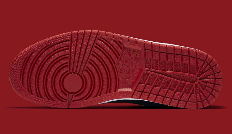 Air Jordan 1 Retro Ultra High Bred