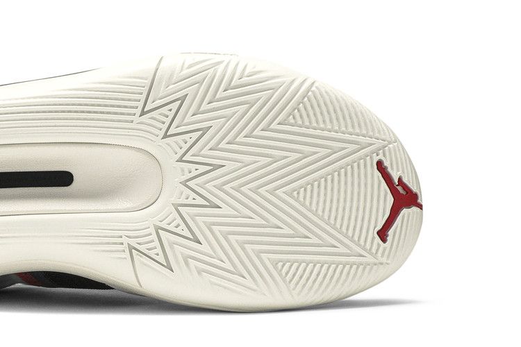 Air Jordan Defy White Black Red