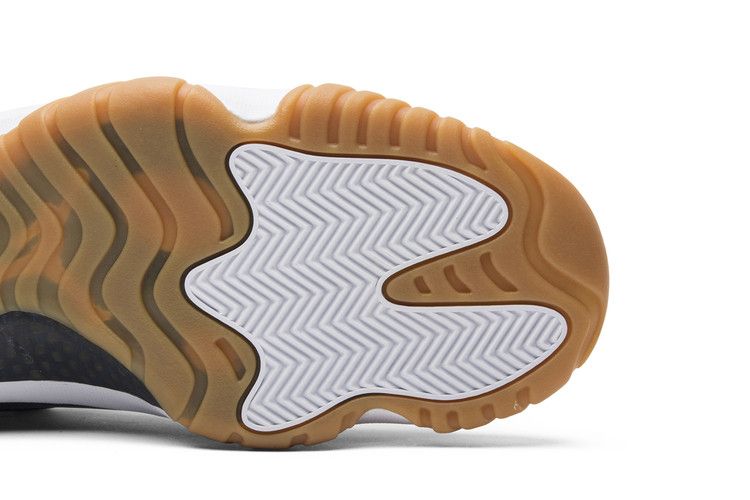 Air Jordan 11 Retro Low Midnight Navy
