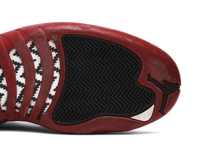 Air Jordan 12 Retro Cherry (2009)