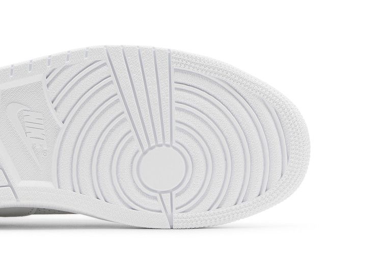 Air Jordan 1 Centre Court Neutral Gray