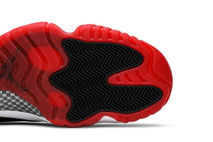 Air Jordan 11 Retro Low Concord Bred