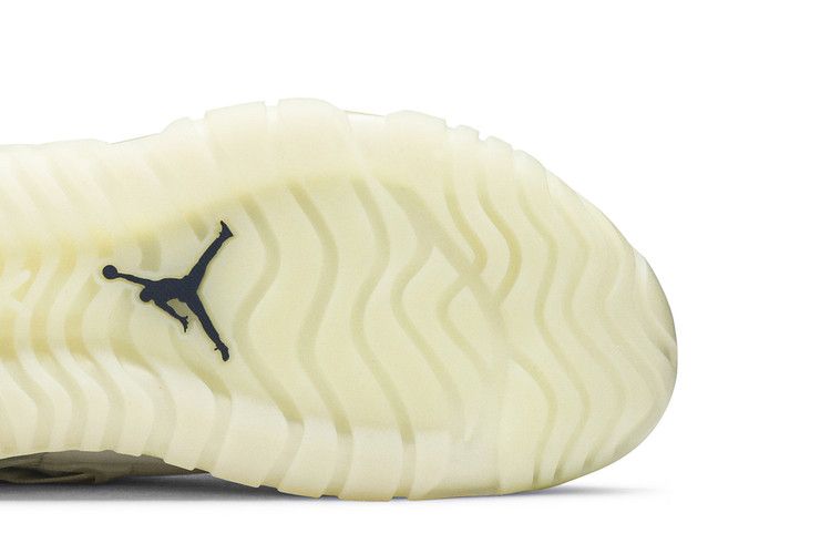 Air Jordan Proto Max 720 Pale Ivory Midnight Navy