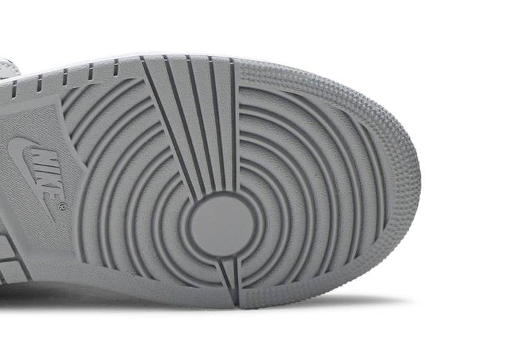 Air Jordan 1 Mid Light Smoke Grey