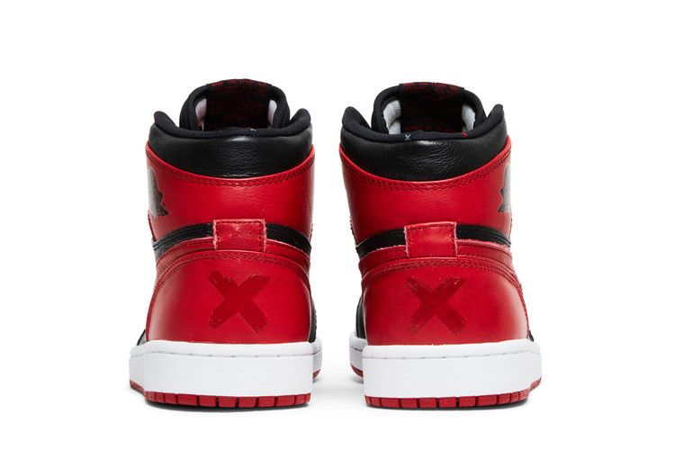 Air Jordan 1 Retro Banned (B-Grade) (2011)