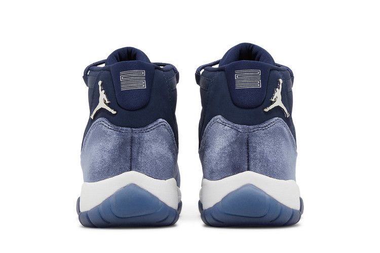 Air Jordan 11 Retro Midnight Navy (Women's)