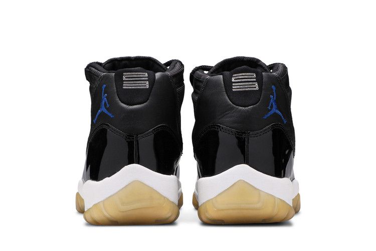 Air Jordan 11 Retro Space Jam (2000)