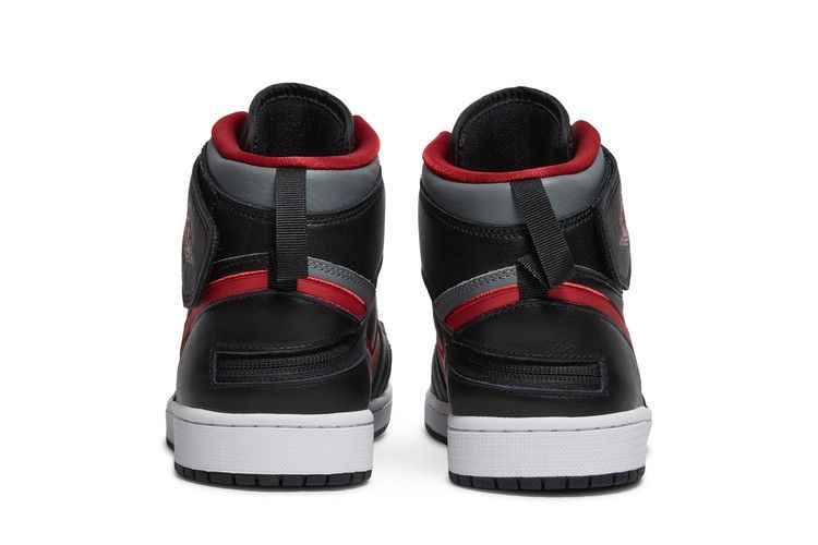 Air Jordan 1 High FlyEase Black Gym Red Smoke Grey