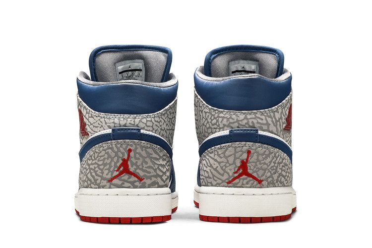 Air Jordan 1 Retro Mid True Blue
