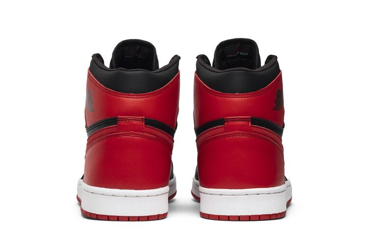 Air Jordan 1 Retro Bred (2001)