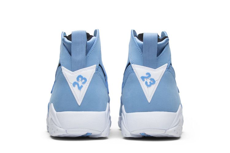 Air Jordan 7 Retro Pantone