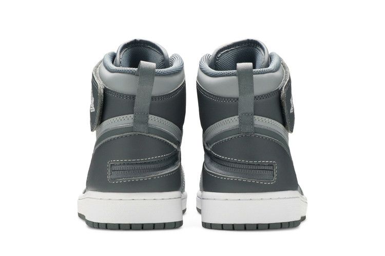 Air Jordan 1 High FlyEase Light Smoke Grey