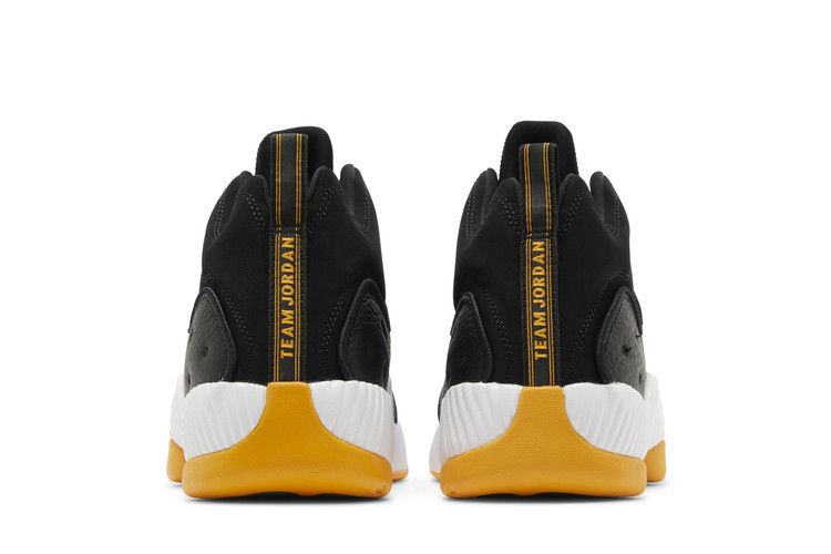 Air Jordan Jumpman Team 2 Black White Taxi