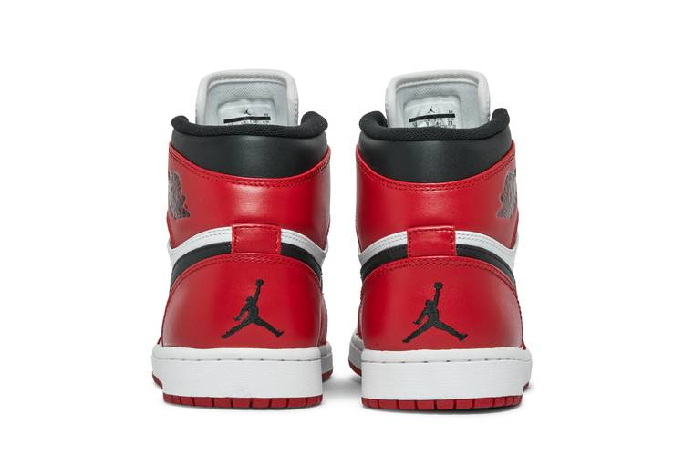 Air Jordan 1 Retro Chicago (2013)