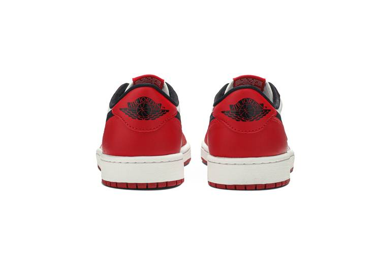 Air Jordan 1 Retro Low Chicago (2016)