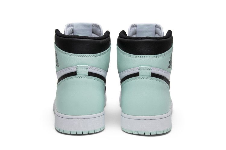 Air Jordan 1 Retro High Igloo