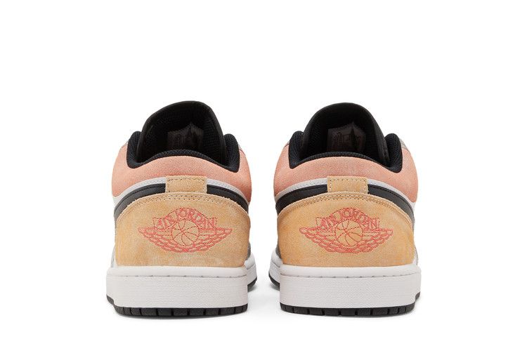Air Jordan 1 Low SE Flight Club