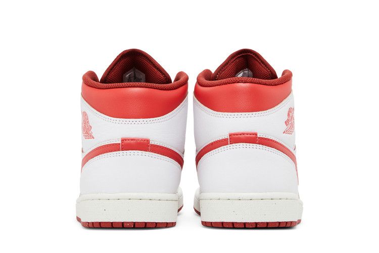 Air Jordan 1 Mid SE Dune Red
