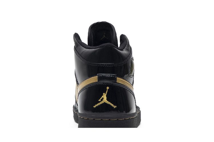 Air Jordan 1 Retro Black Metallic Gold (2003)