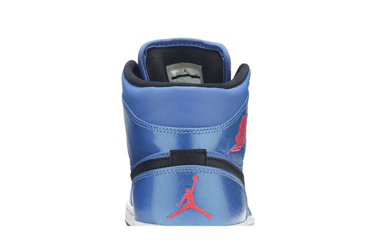 Air Jordan 1 Retro Mid Sport Blue