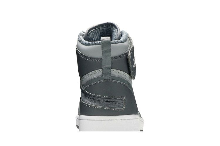 Air Jordan 1 High FlyEase Light Smoke Grey