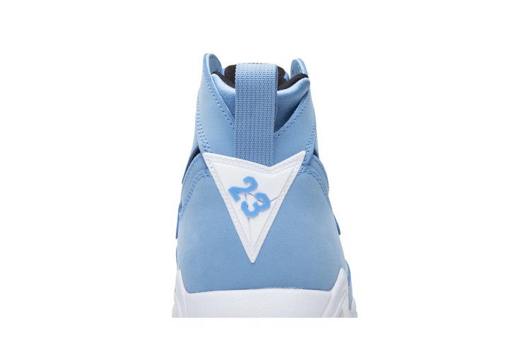 Air Jordan 7 Retro Pantone