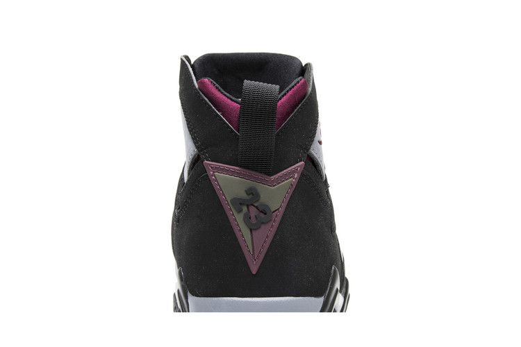 Air Jordan 7 Retro Bordeaux (2011)