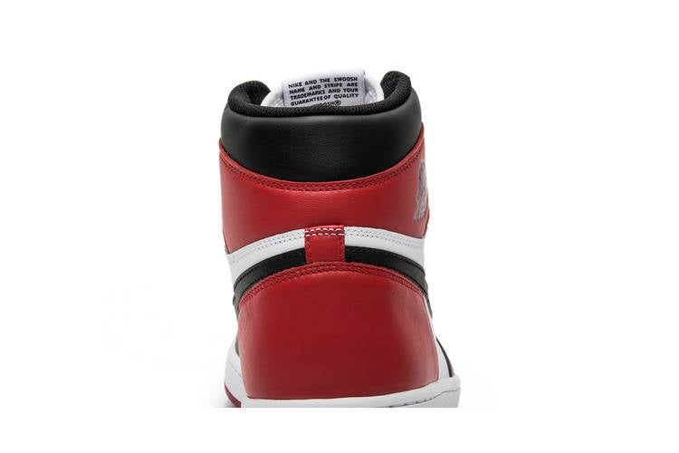 Air Jordan 1 Retro Black Toe (2016)
