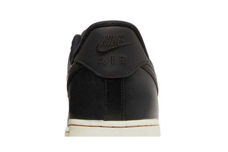 Nike Air Force 1 Low Black Pack