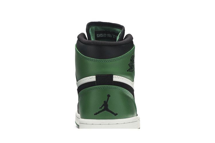 Air Jordan 1 Retro Defining Moments Celtics (DMP)