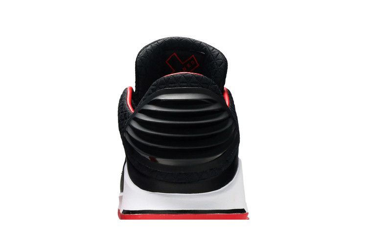 Air Jordan XXXII Low MJ Day