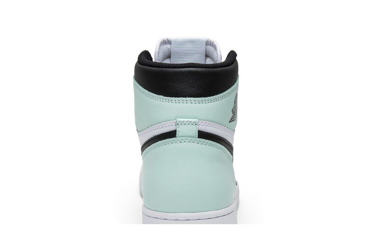Air Jordan 1 Retro High Igloo