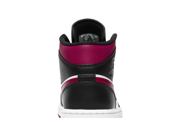Air Jordan 1 Mid Bred Toe