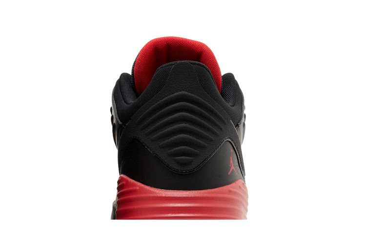 Air Jordan Max Aura 5 Bred