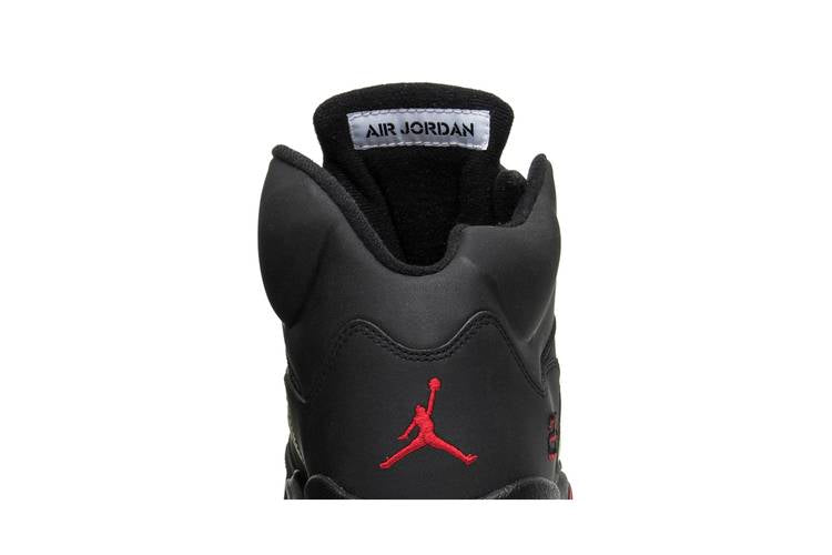 Air Jordan Raging Bull Pack (5/5)
