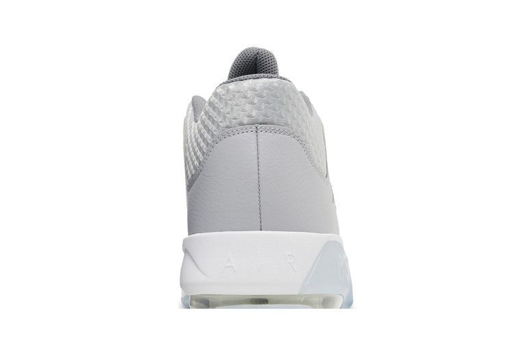 Air Jordan Max Aura 3 Wolf Grey
