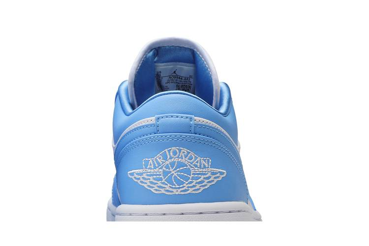 Air Jordan 1 Low UNC (Women's)