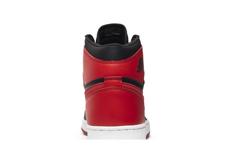 Air Jordan 1 Retro Bred (2001)