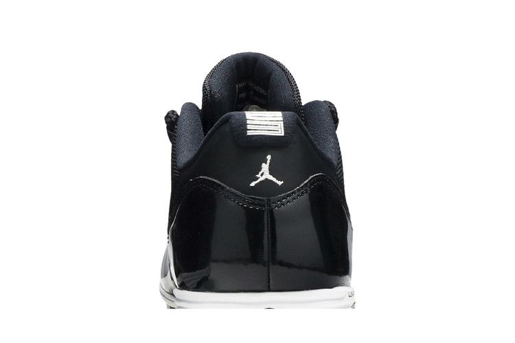 Air Jordan 11 Retro Low Cleat Black