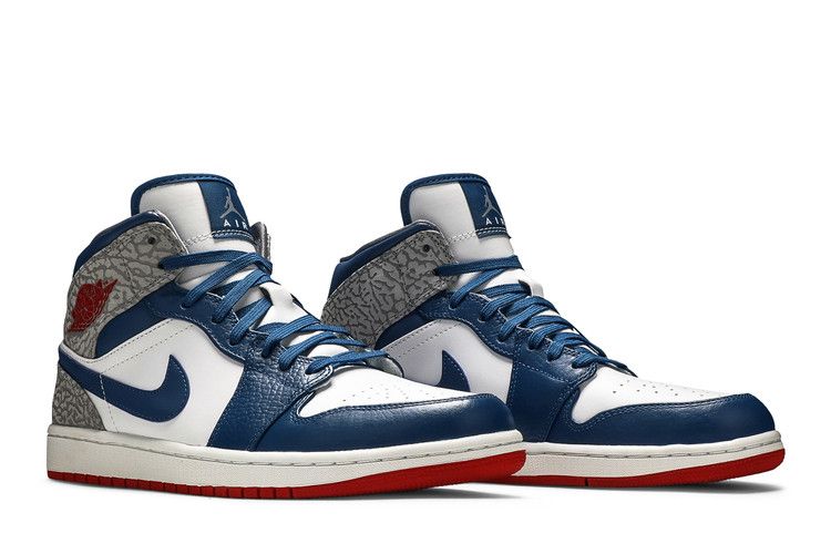 Air Jordan 1 Retro Mid True Blue