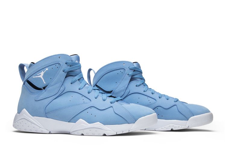Air Jordan 7 Retro Pantone