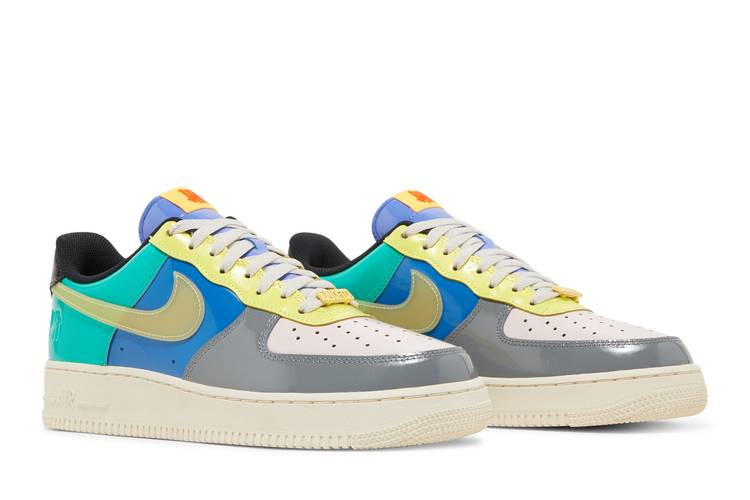 Nike Air Force 1 Low SP Undefeated Multi-Patent Community Sneakers