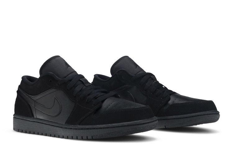Air Jordan 1 Retro Low Triple Black
