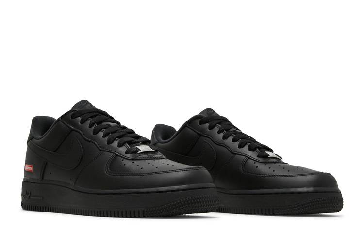 Nike Air Force 1 Low Supreme Black Sneakers