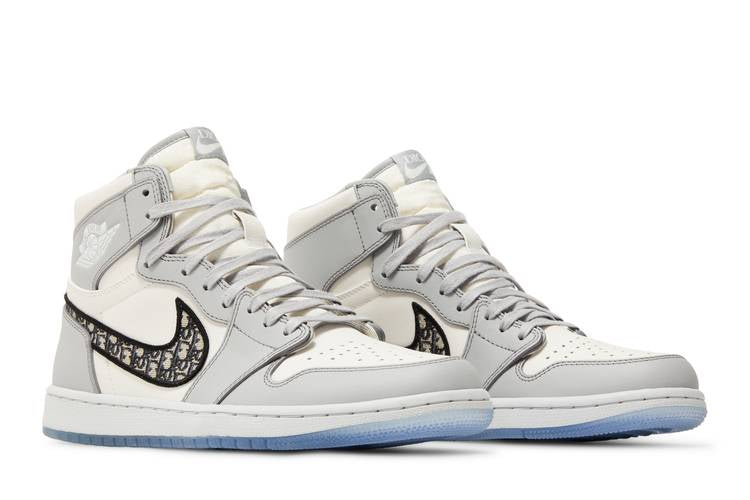 Air Jordan 1 Retro High Dior