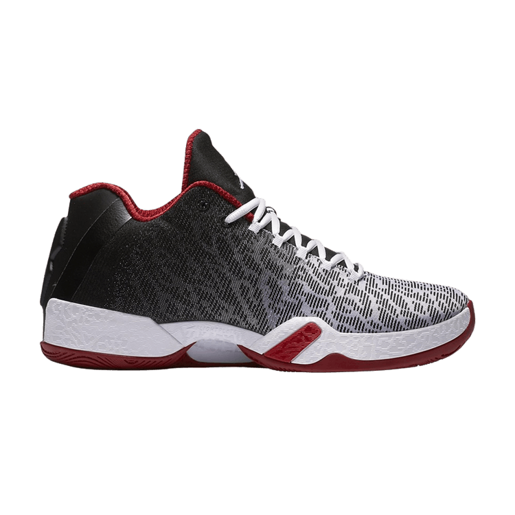 Air Jordan XX9 Low Bulls